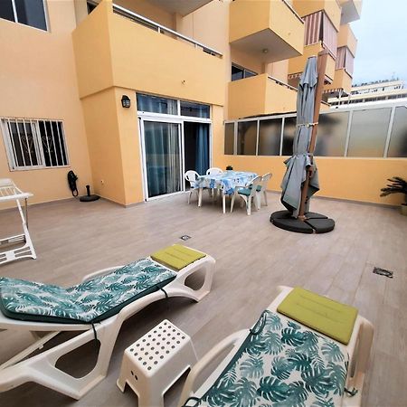 Ziocarlo/Tenerife/Los Cristianos Los Cristianos  Esterno foto