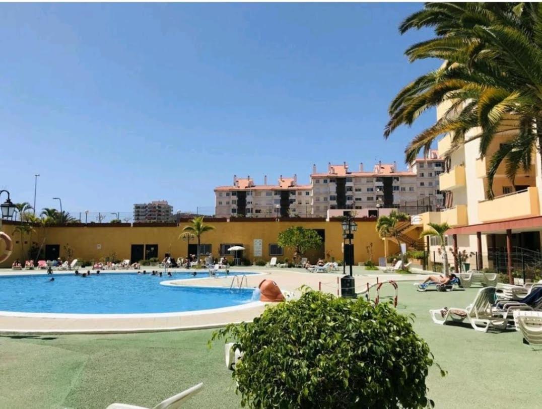 Ziocarlo/Tenerife/Los Cristianos Los Cristianos  Esterno foto